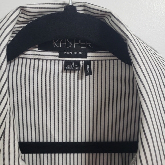 KASPER Striped Non Iron Sleeveless Button-Up Blouse Shirt - Picture 5 of 6